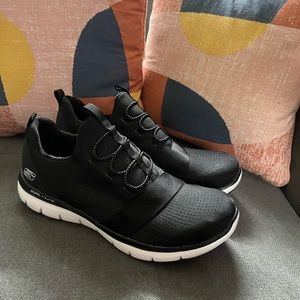 SKECHERS Slip-on Sneakers